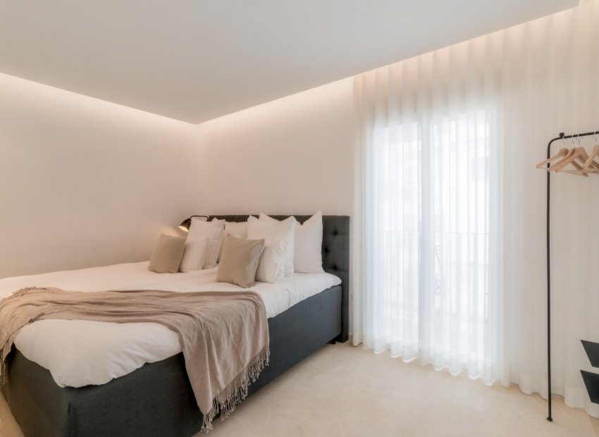 Resale - Apartments - Flats - Marbella - Puerto Banús