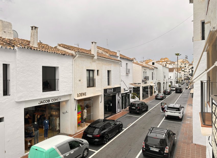Resale - Apartments - Flats - Marbella - Puerto Banús
