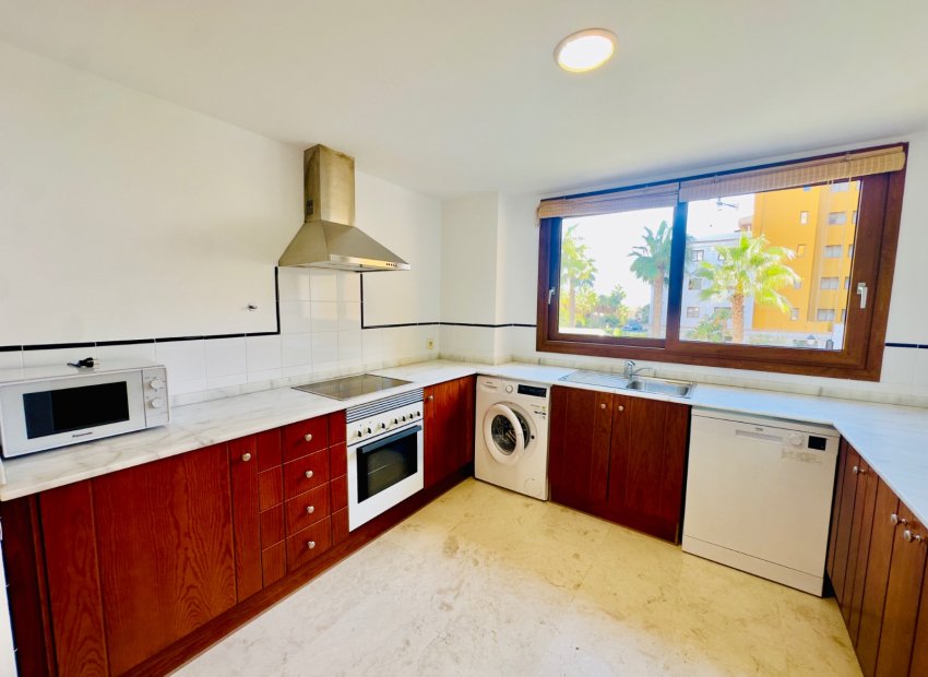 Resale - Apartments - Flats - Orihuela Costa - Punta Prima