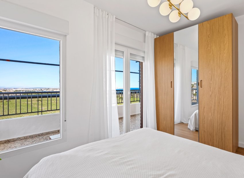 Resale - Apartments - Flats - Orihuela Costa - Punta Prima