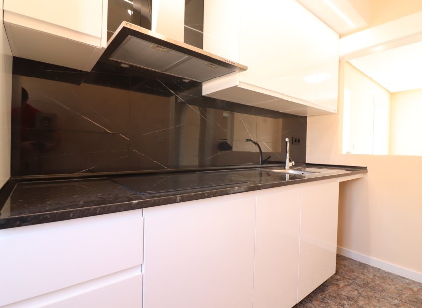Resale - Apartments - Flats - Orihuela Costa - Punta Prima