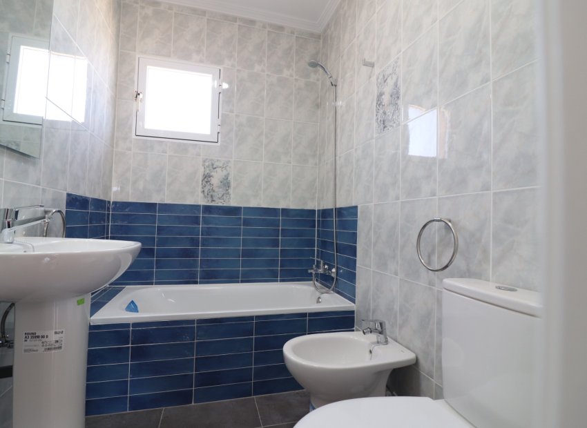 Resale - Apartments - Flats - Orihuela Costa - Punta Prima
