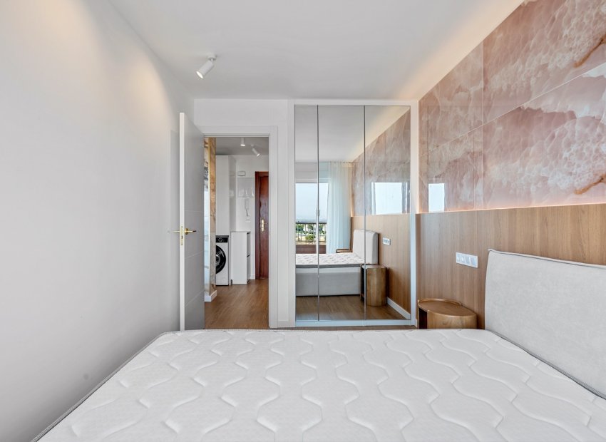 Resale - Apartments - Flats - Orihuela Costa - Punta Prima