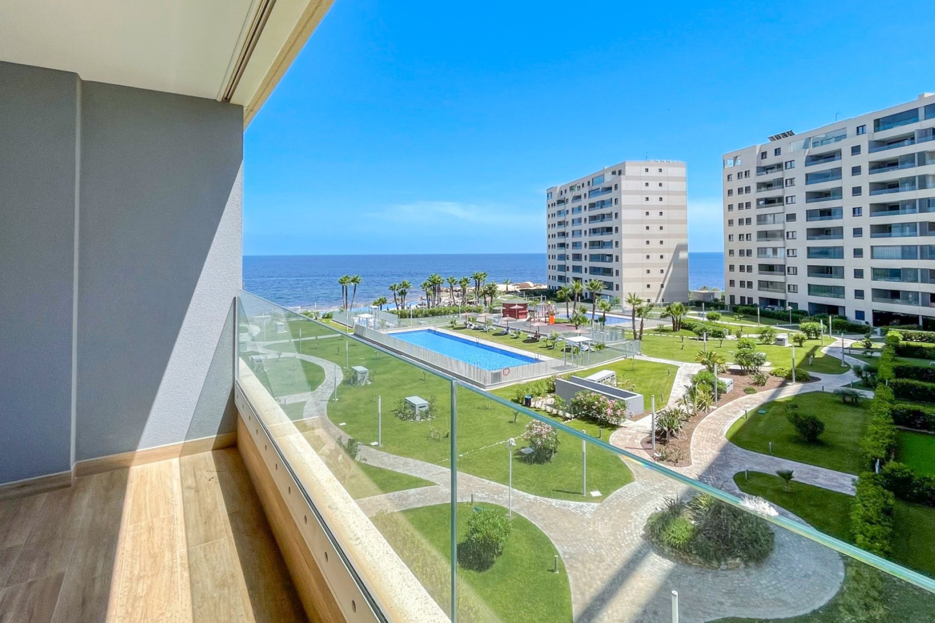 Resale - Apartments - Flats - Orihuela Costa - Punta Prima