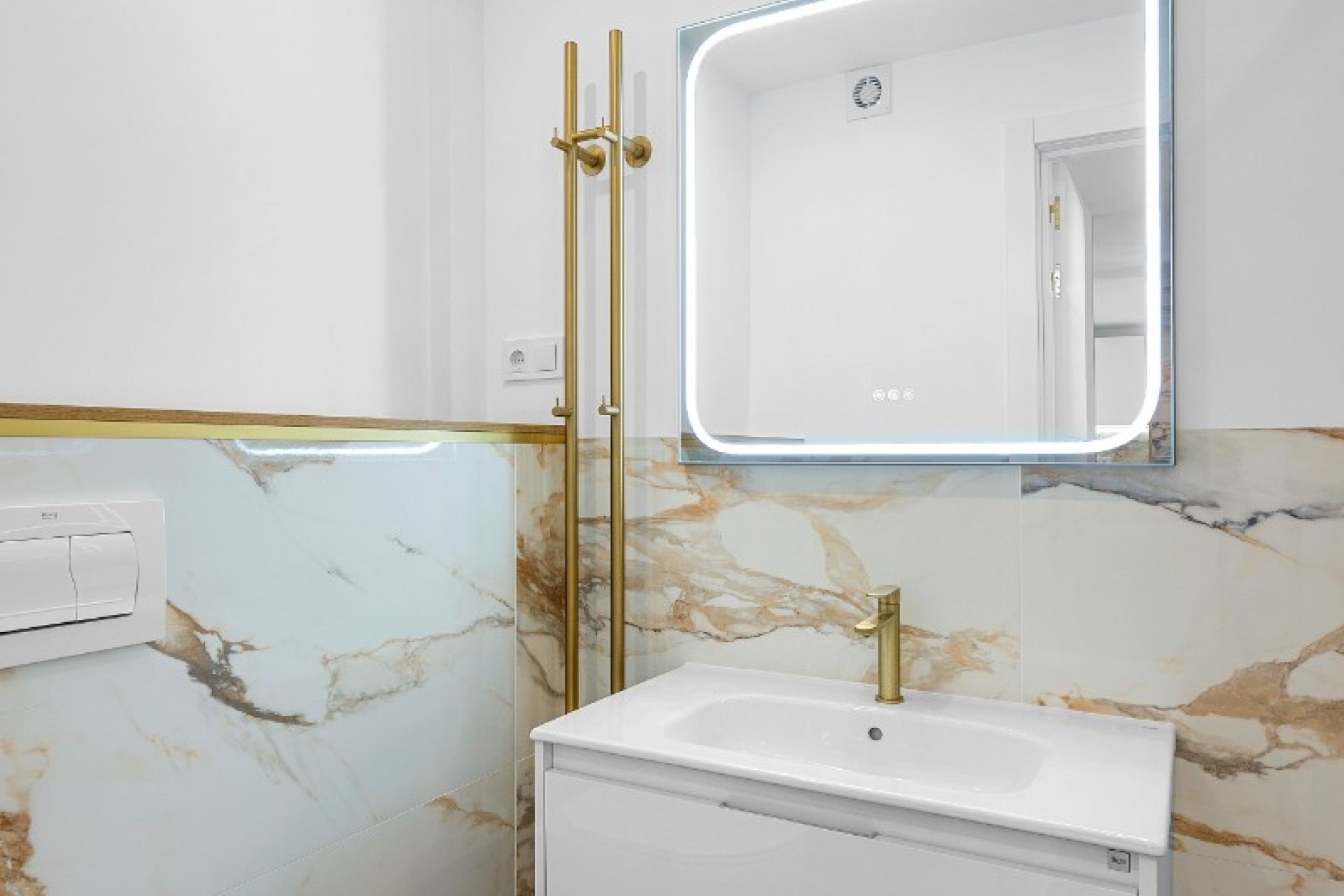 Resale - Apartments - Flats - Orihuela Costa - Punta Prima