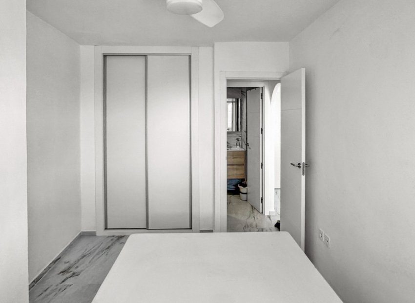 Resale - Apartments - Flats - Orihuela Costa - Punta Prima
