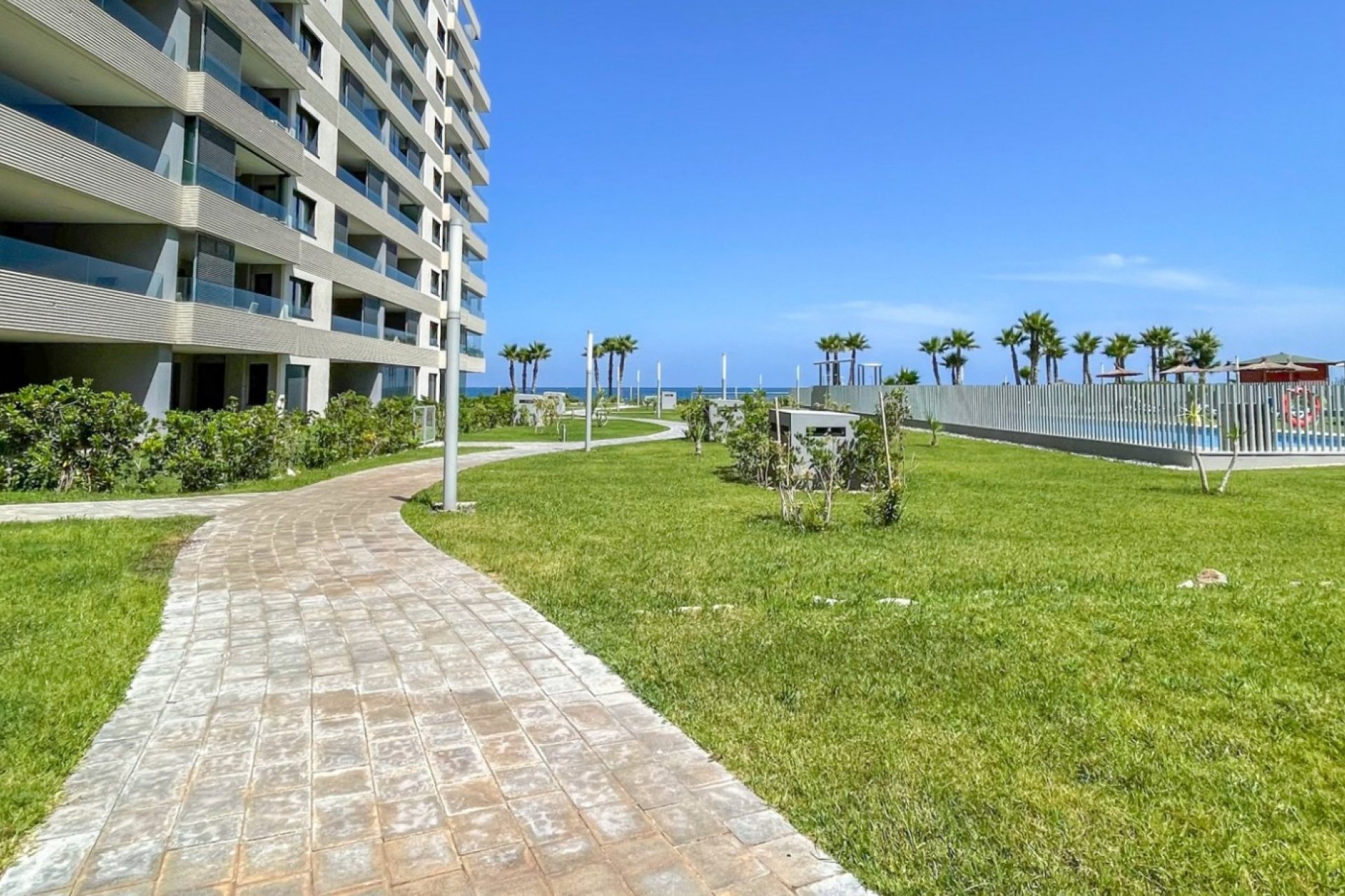 Resale - Apartments - Flats - Orihuela Costa - Punta Prima