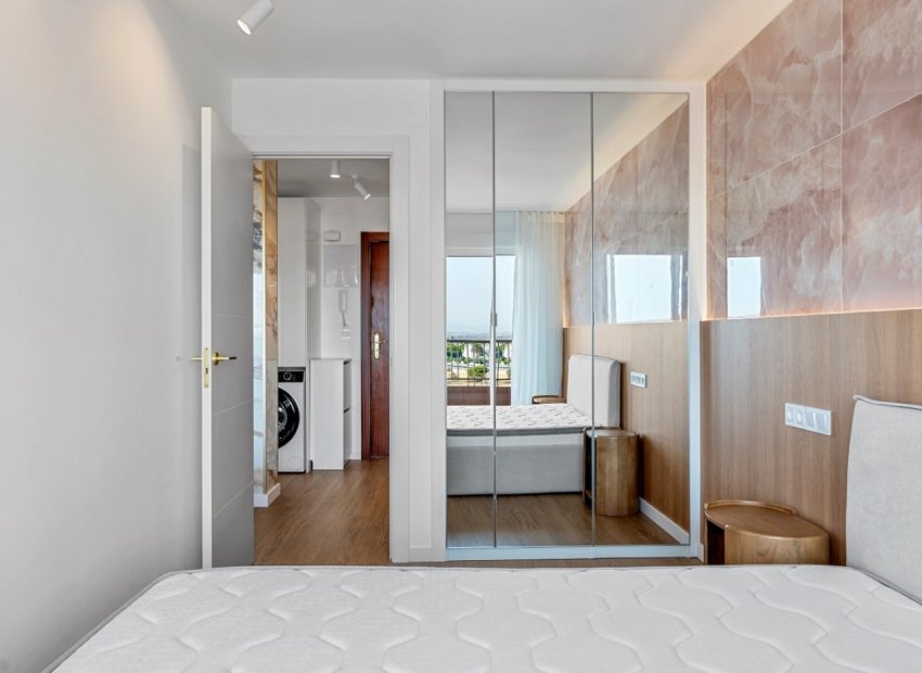 Resale - Apartments - Flats - Orihuela Costa - Punta Prima
