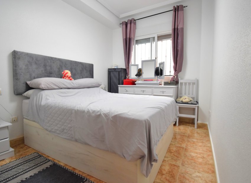 Resale - Apartments - Flats - Orihuela Costa - Punta Prima