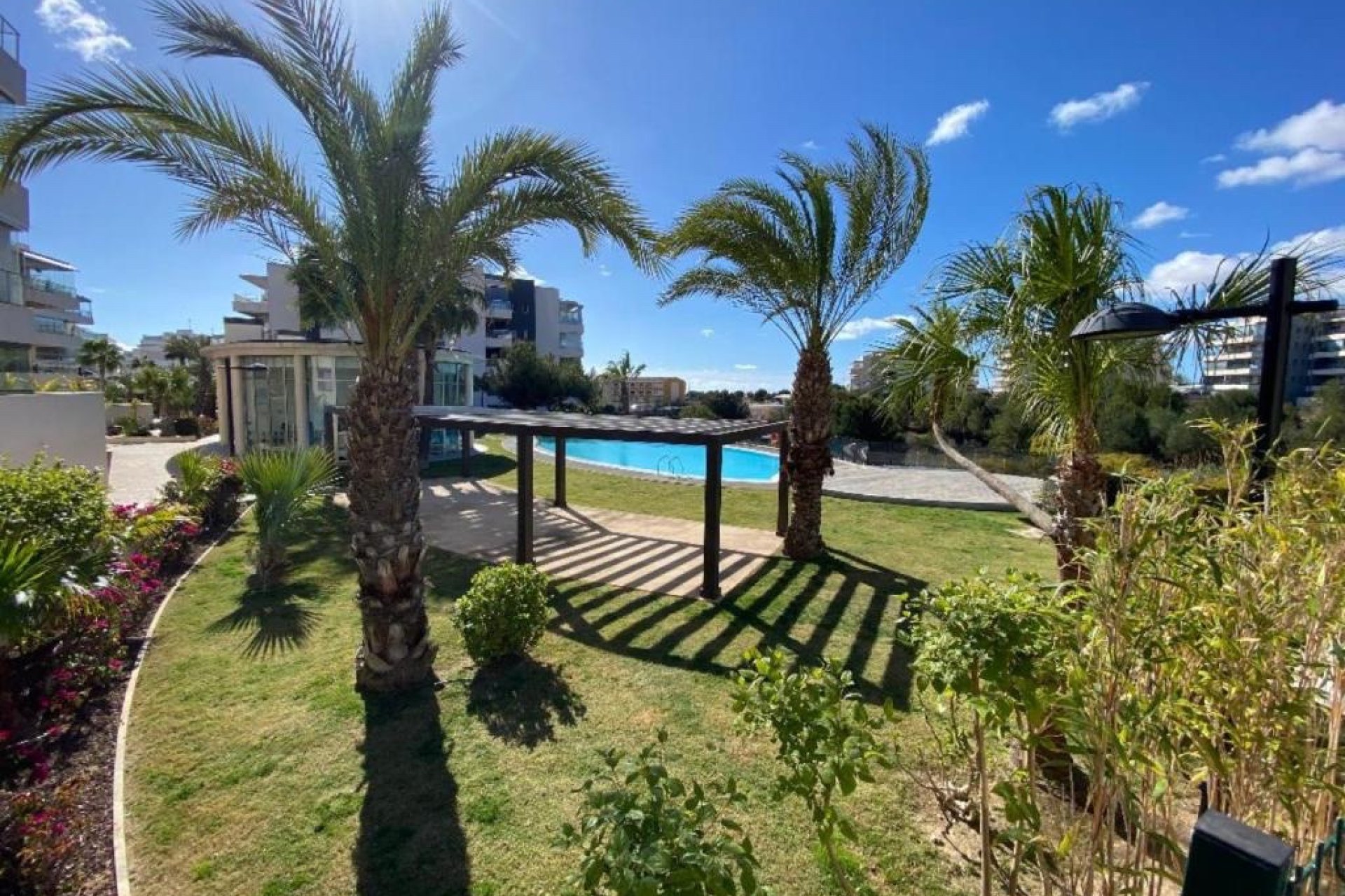 Resale - Apartments - Flats - Orihuela Costa - Villamartín
