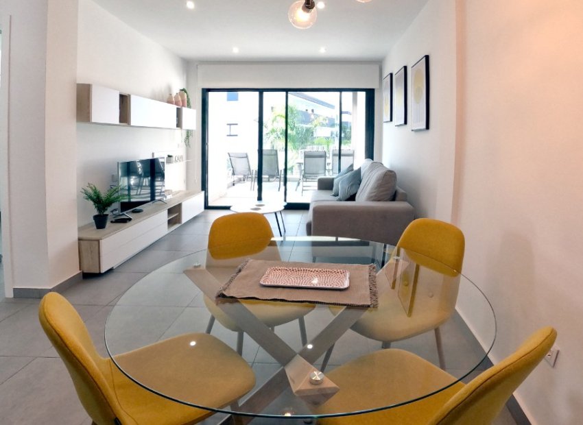 Resale - Apartments - Flats - Orihuela Costa - Villamartín