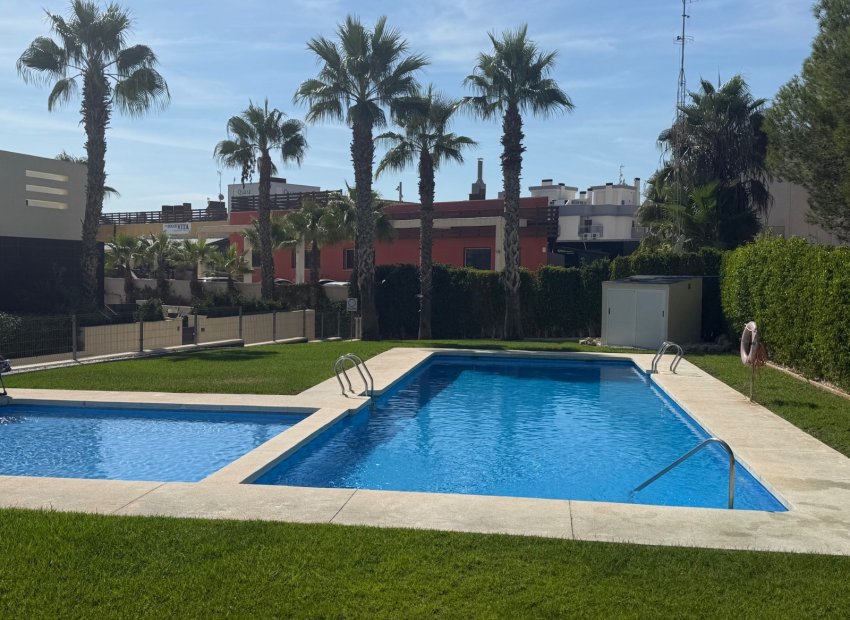 Resale - Apartments - Flats - Orihuela Costa - Villamartín