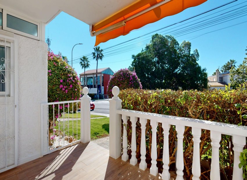 Resale - Apartments - Flats - Orihuela Costa - Villamartín