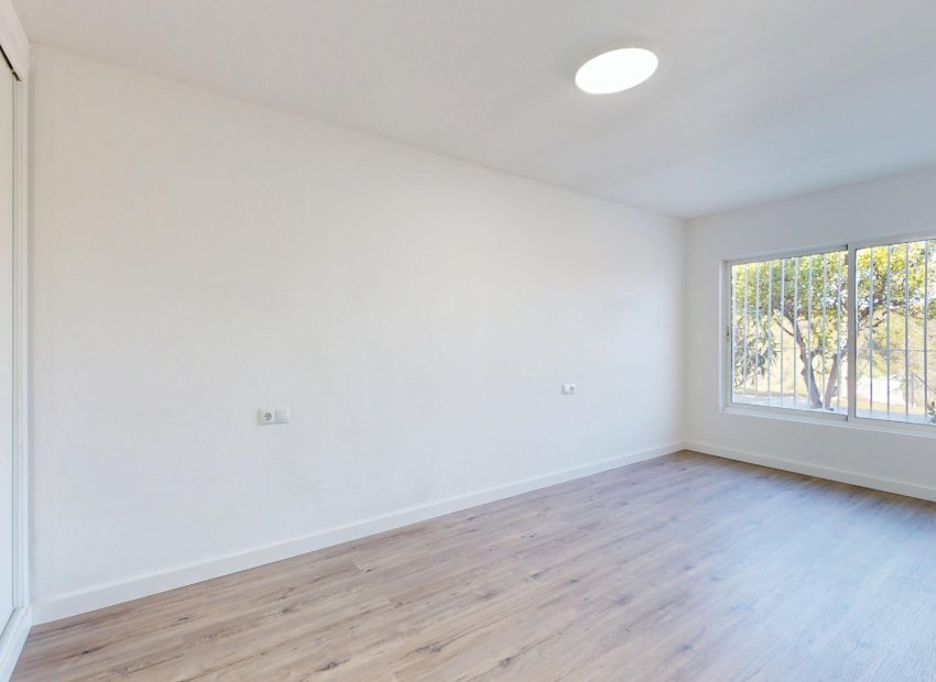 Resale - Apartments - Flats - Orihuela Costa - Villamartín