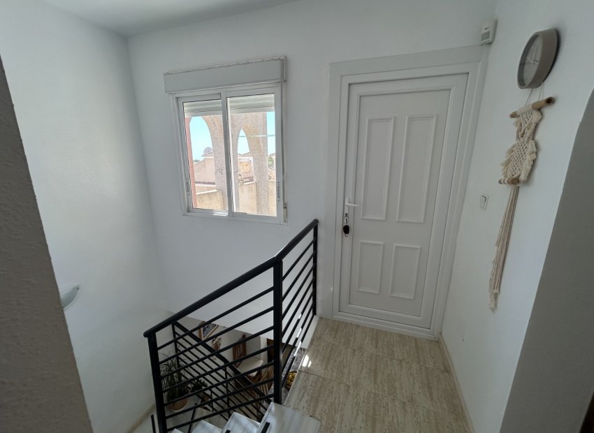 Resale - Apartments - Flats - Orihuela Costa - Villamartín