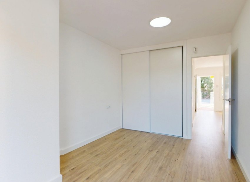 Resale - Apartments - Flats - Orihuela Costa - Villamartín