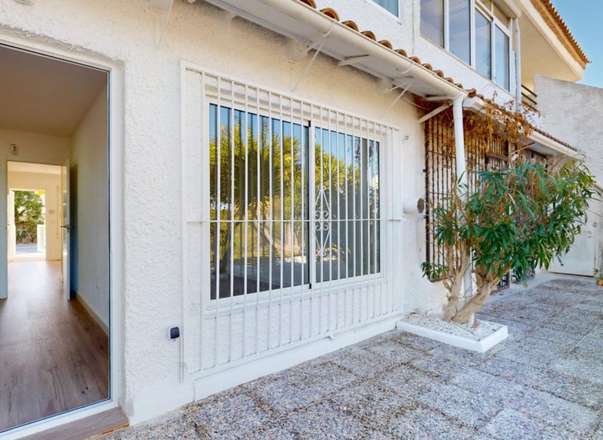 Resale - Apartments - Flats - Orihuela Costa - Villamartín