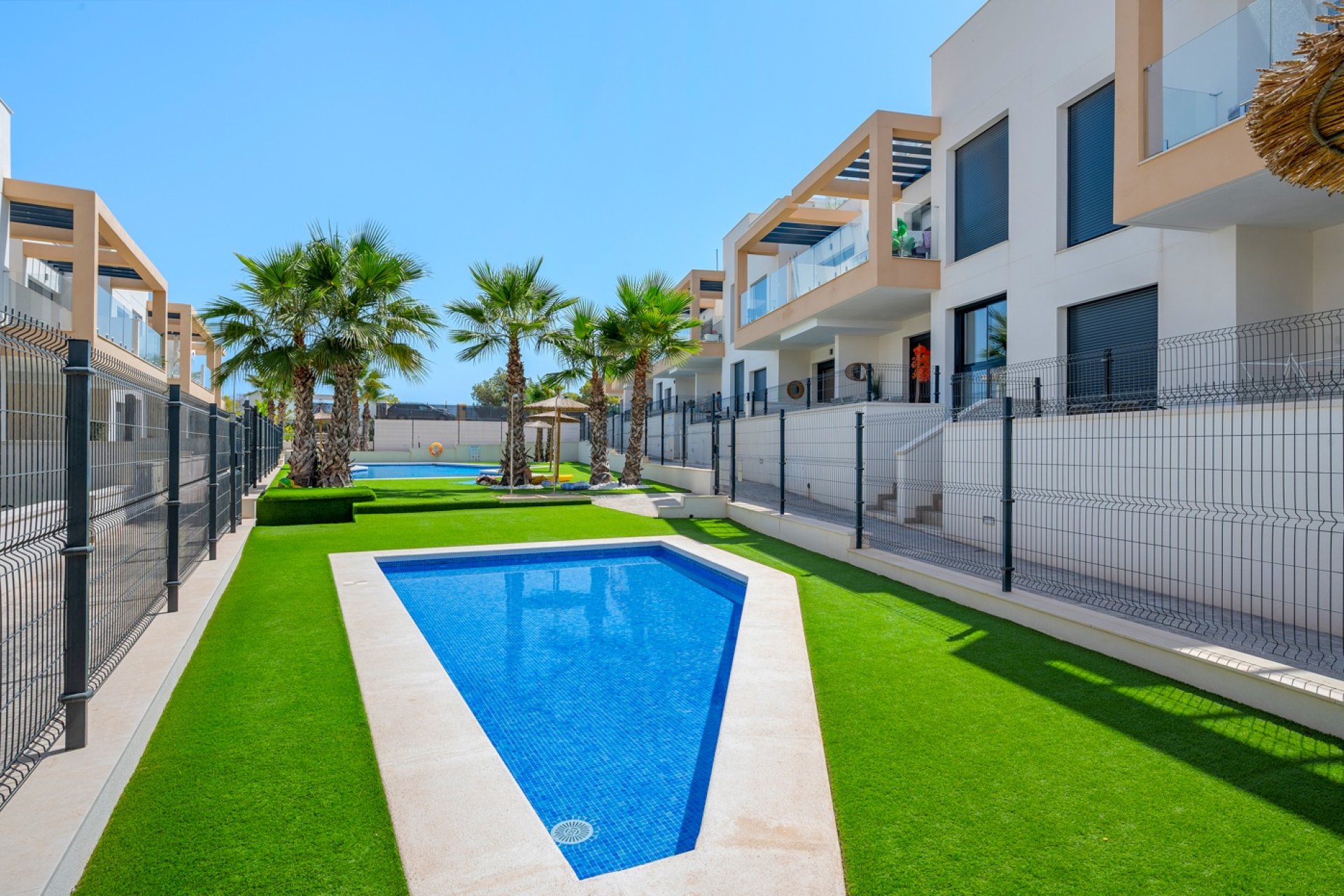 Resale - Apartments - Flats - Orihuela Costa - Villamartín