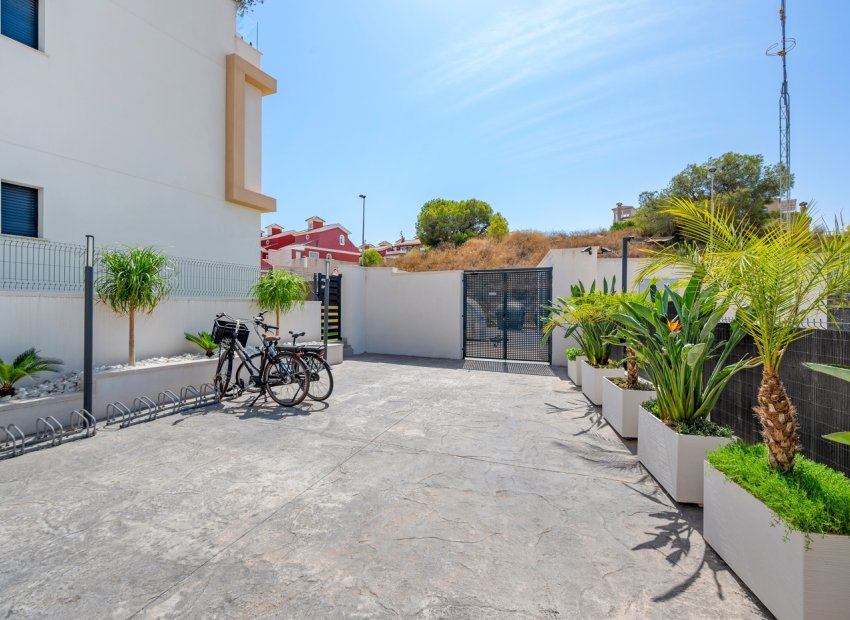 Resale - Apartments - Flats - Orihuela Costa - Villamartín