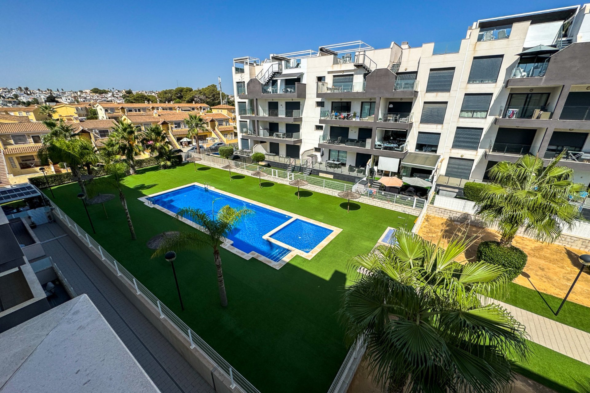 Resale - Apartments - Flats - Orihuela Costa - Villamartín