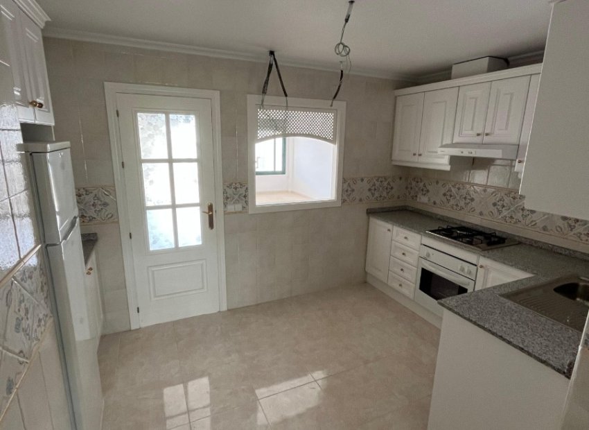 Resale - Apartments - Flats - Orihuela Costa