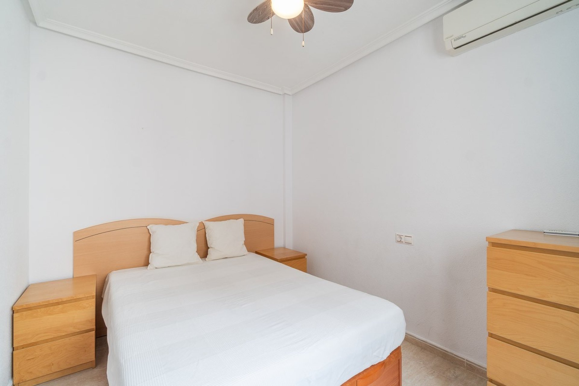 Resale - Apartments - Flats - Orihuela Costa