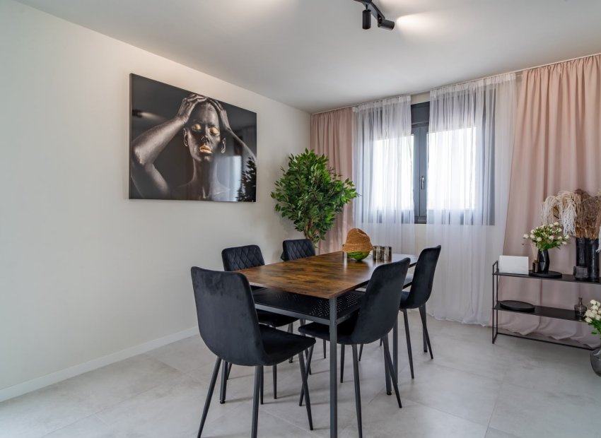 Resale - Apartments - Flats - Pilar de la Horadada - Mil Palmeras
