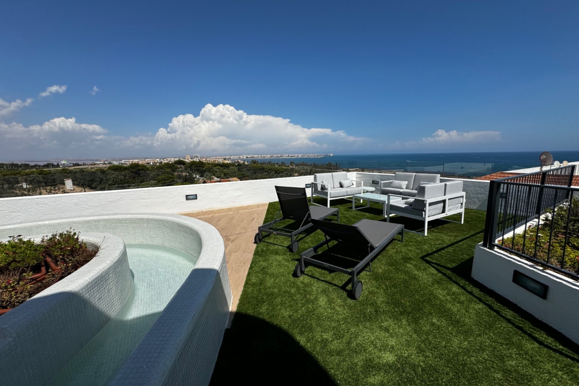 Resale - Apartments - Flats - Punta Prima