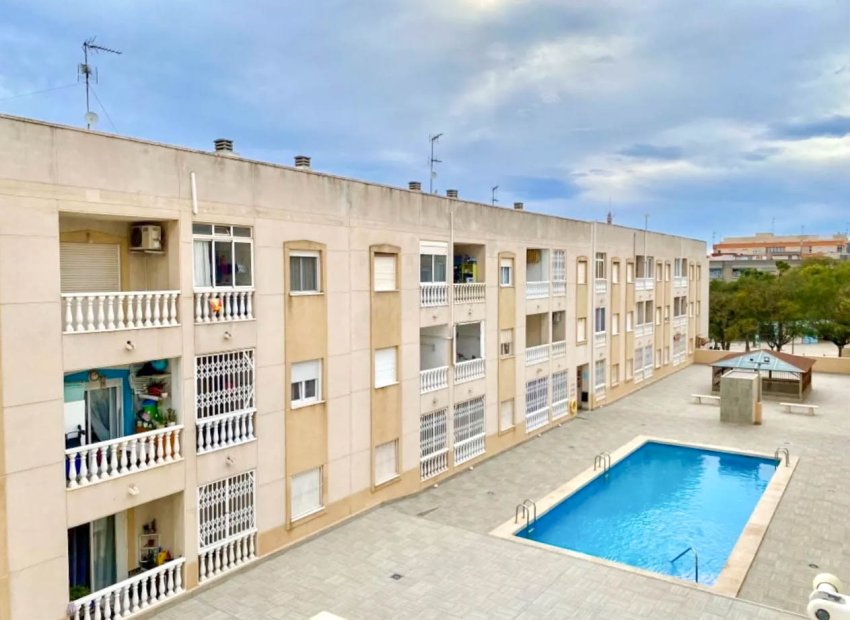 Resale - Apartments - Flats - Torrevieia - Antonio Machado