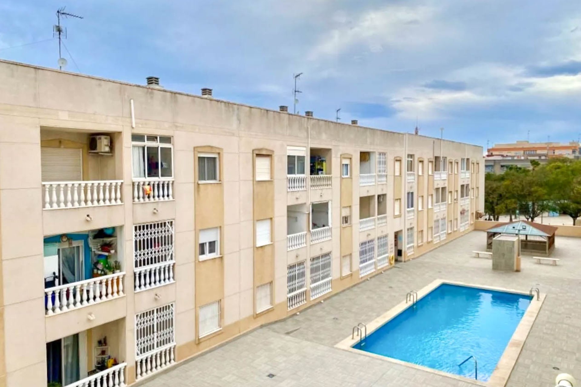 Resale - Apartments - Flats - Torrevieia - Antonio Machado