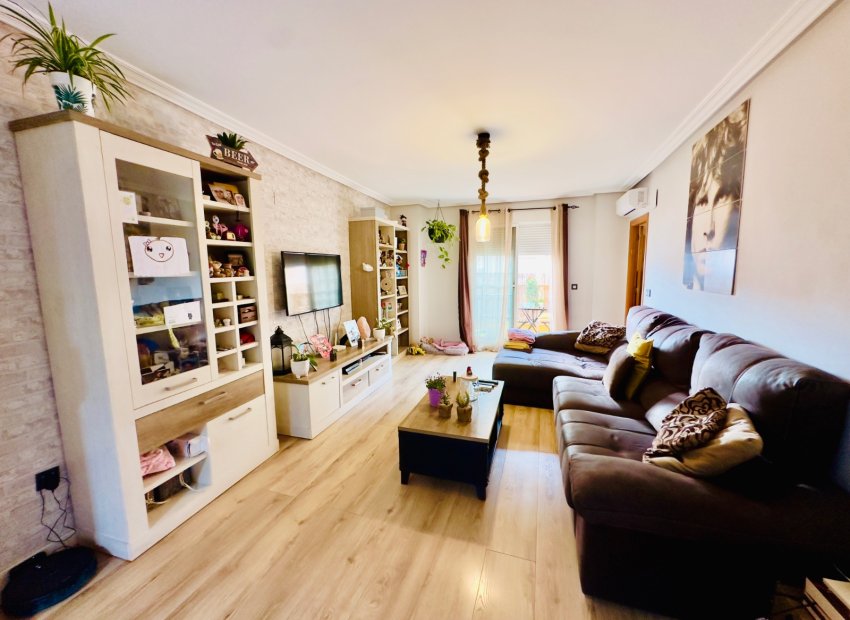 Resale - Apartments - Flats - Torrevieia - Center