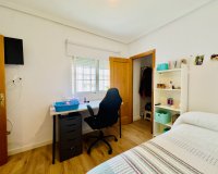 Resale - Apartments - Flats - Torrevieia - Center