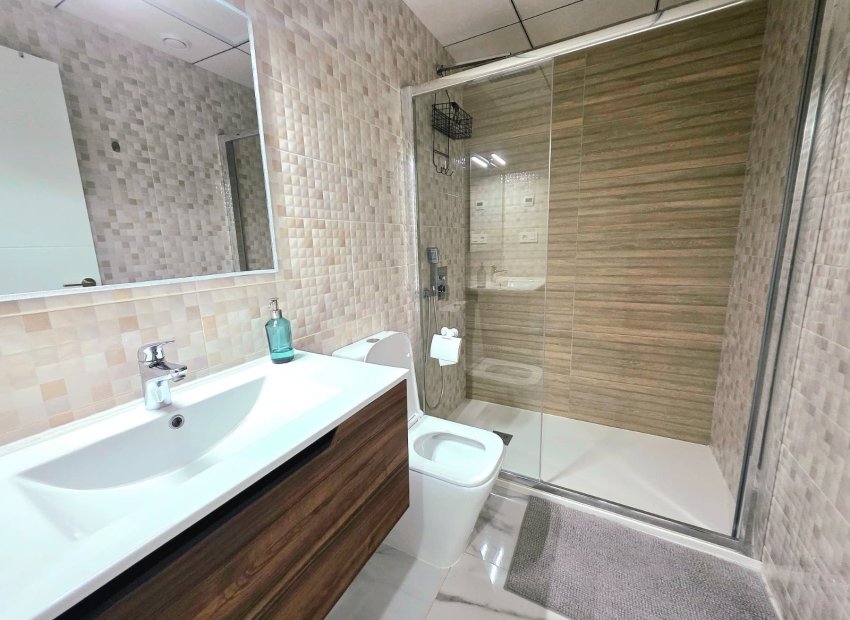 Resale - Apartments - Flats - Torrevieia - Center