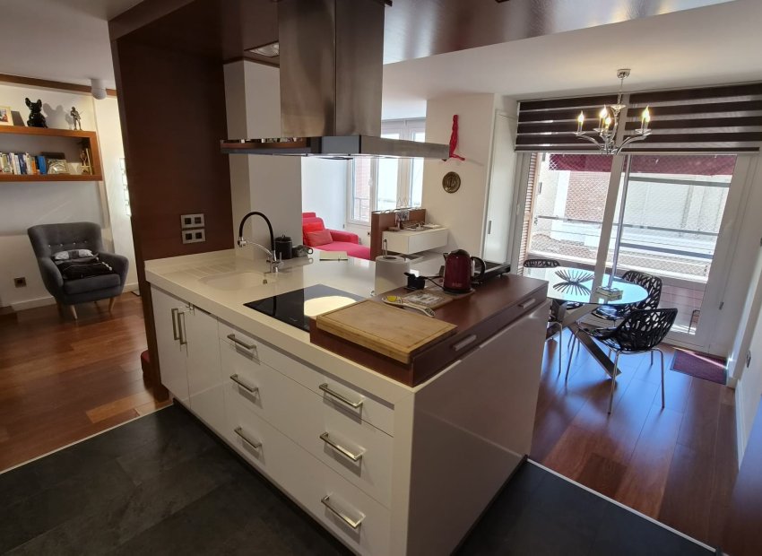 Resale - Apartments - Flats - Torrevieia - Center