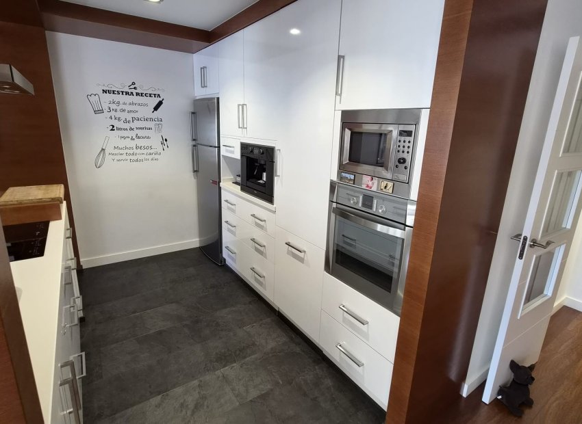 Resale - Apartments - Flats - Torrevieia - Center