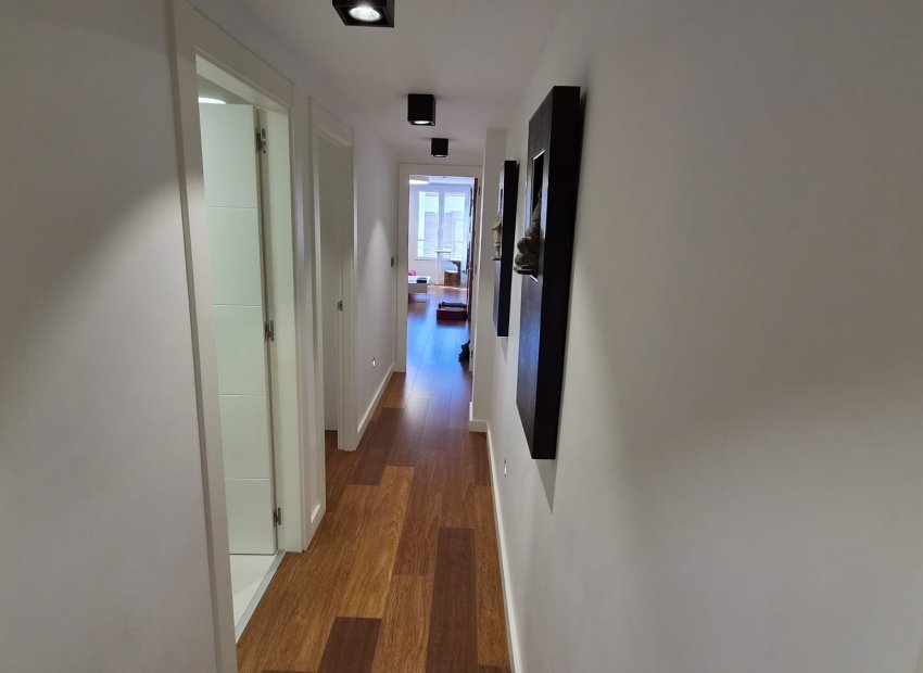 Resale - Apartments - Flats - Torrevieia - Center