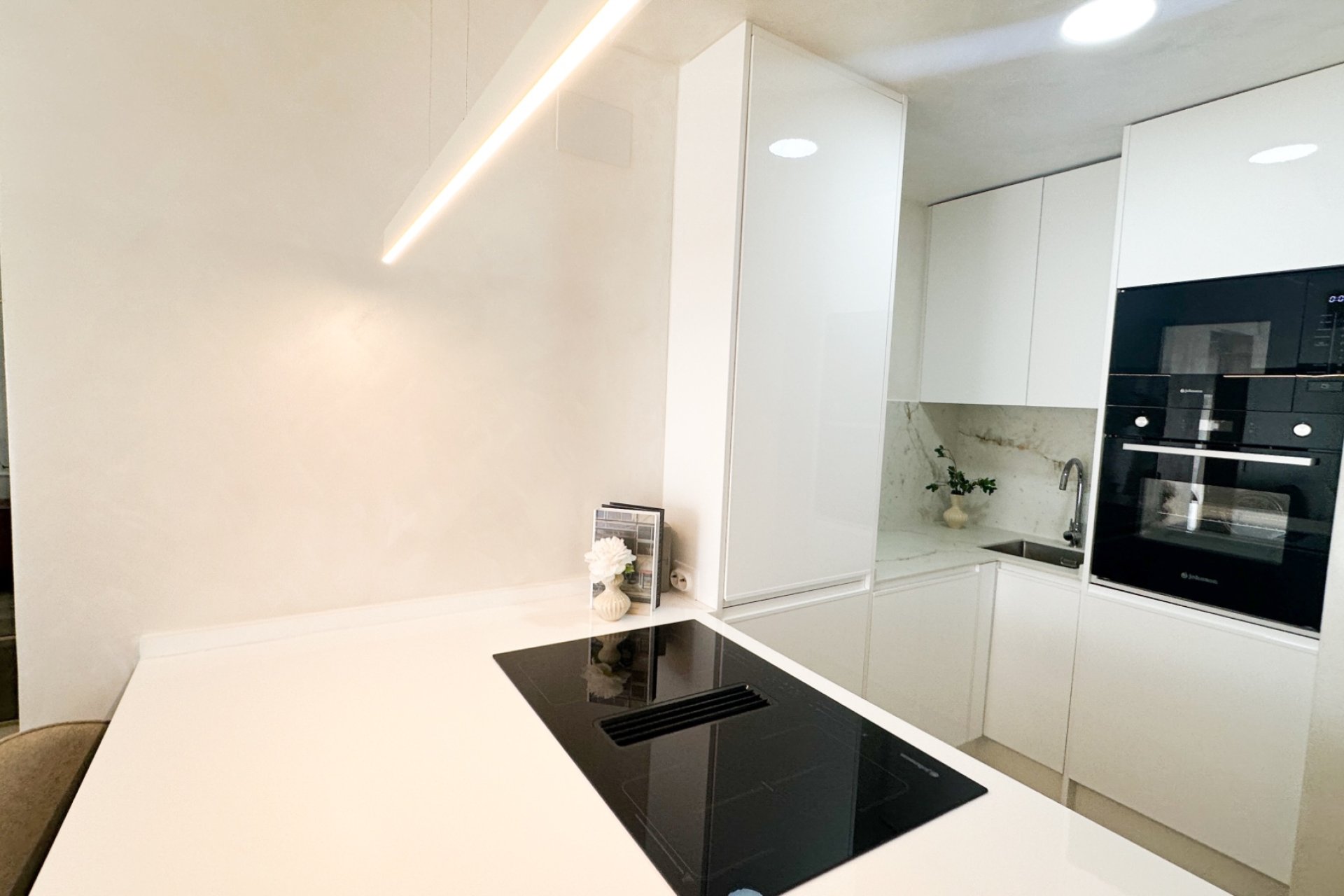 Resale - Apartments - Flats - Torrevieia - Center