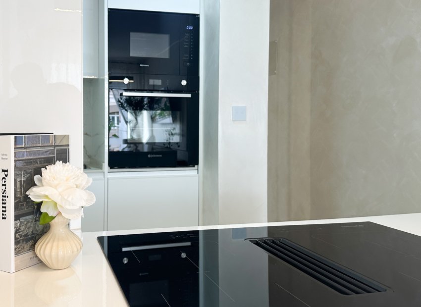 Resale - Apartments - Flats - Torrevieia - Center
