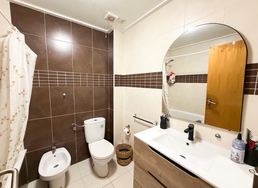 Resale - Apartments - Flats - Torrevieia - Center