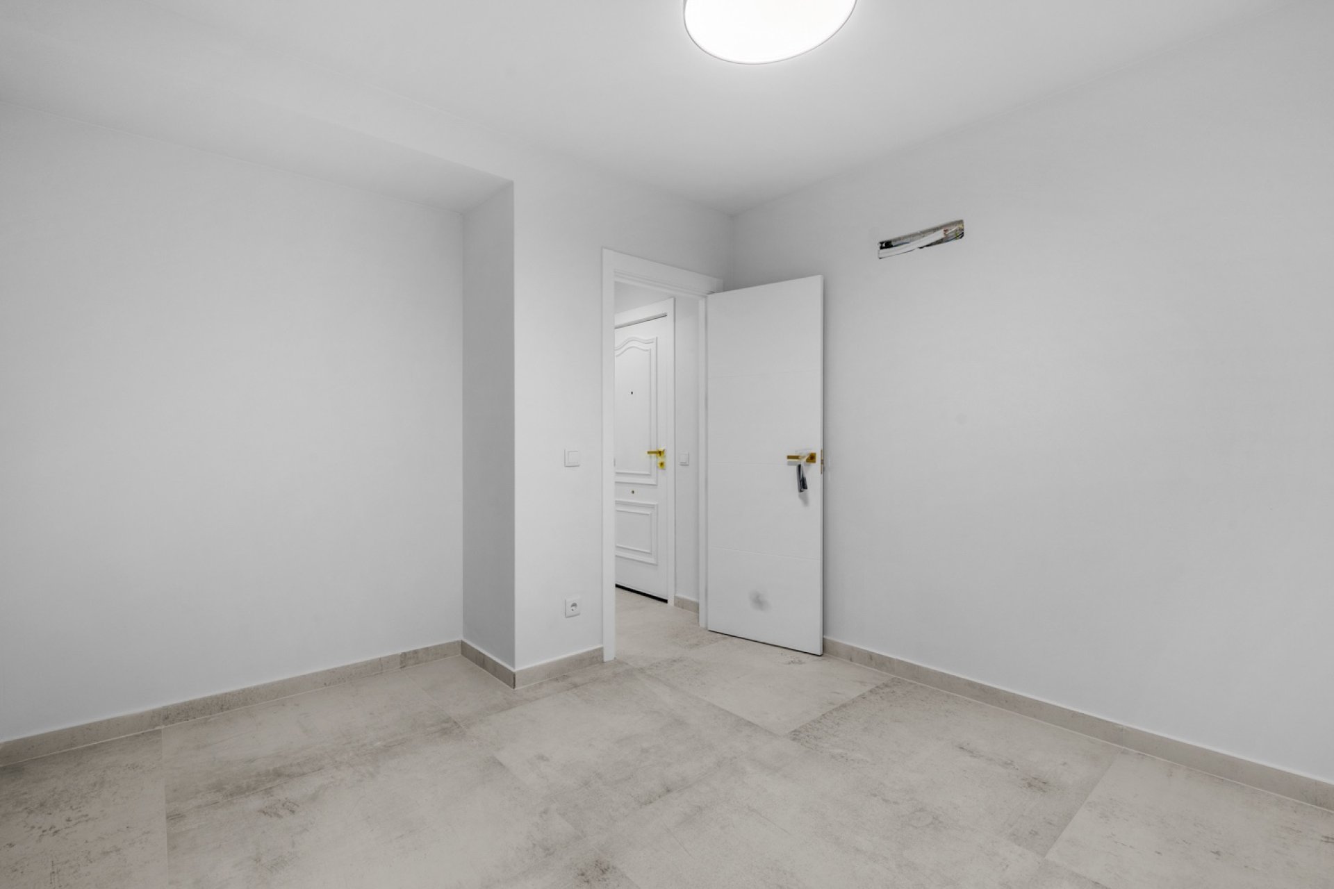 Resale - Apartments - Flats - Torrevieia - El Acequión - Los Náufragos