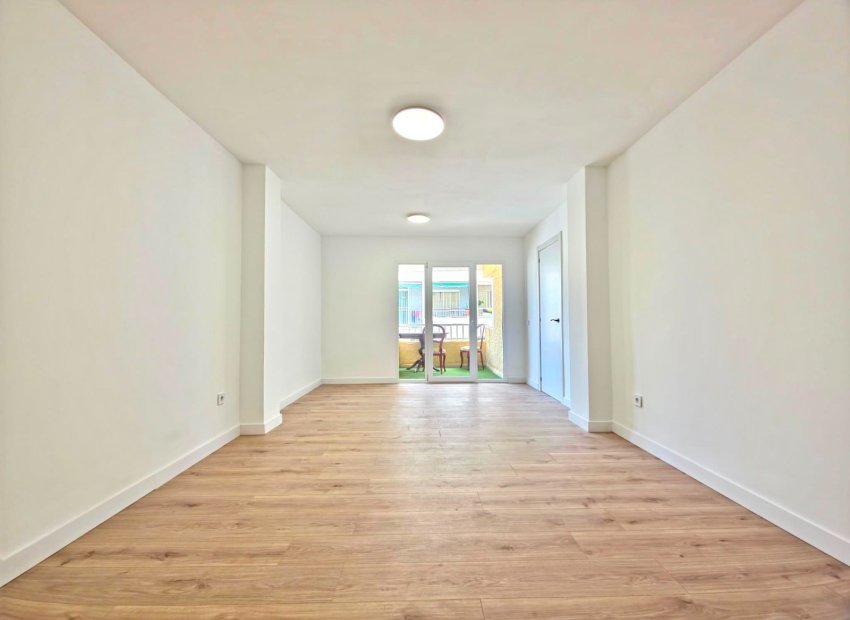 Resale - Apartments - Flats - Torrevieia - Playa Los Naufragos