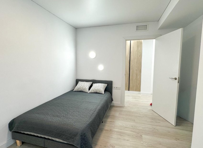 Resale - Apartments - Flats - Torrevieia - Playa Los Naufragos