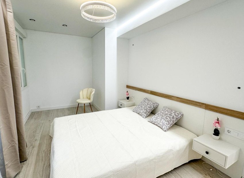 Resale - Apartments - Flats - Torrevieia - Playa Los Naufragos