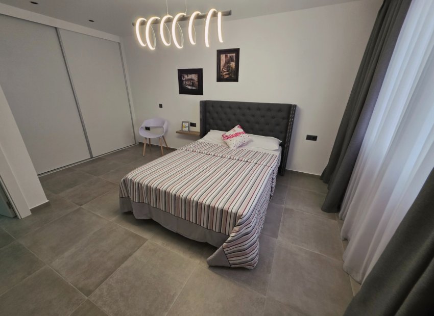 Resale - Apartments - Flats - Torrevieia - Puerto