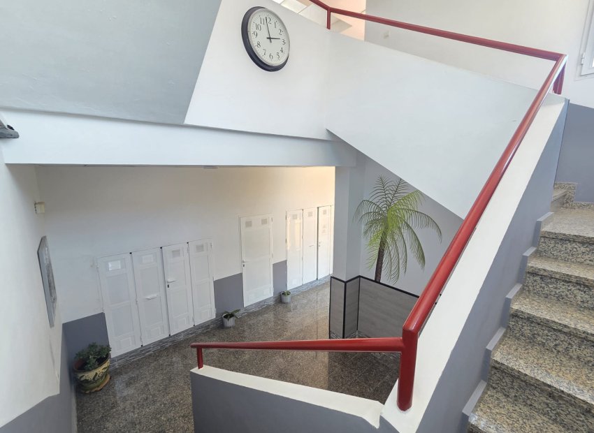 Resale - Apartments - Flats - Villamartín - El Galan