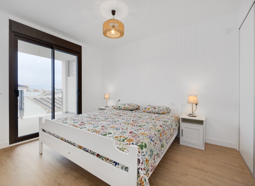 Resale - Apartments - Flats - Villamartín - PAU 8