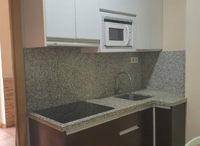 Resale - Commercial - Alicante - Casco antiguo