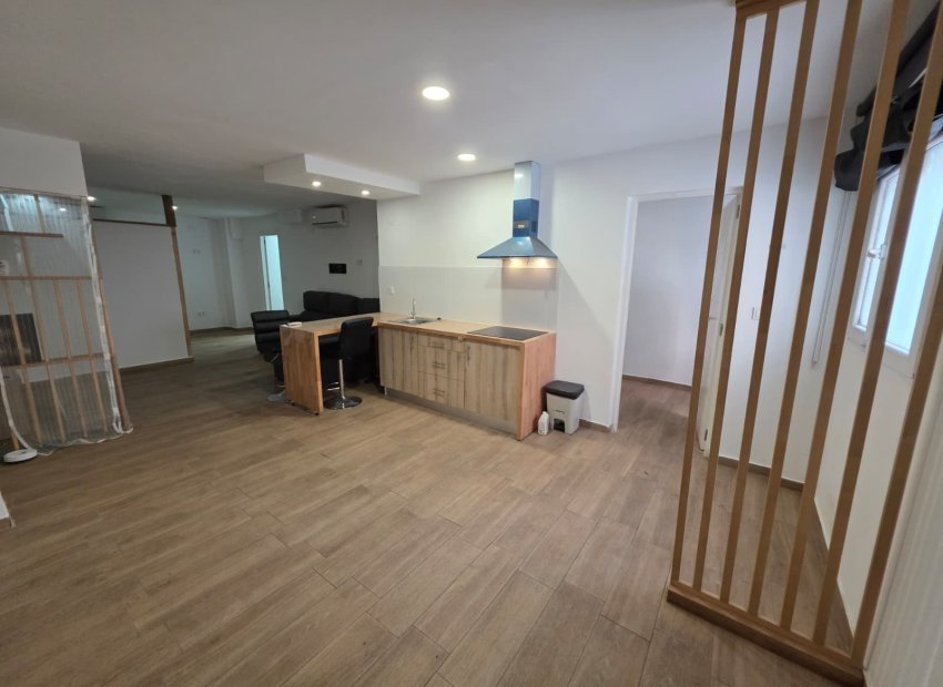 Resale - Commercial - Alicante - Centro