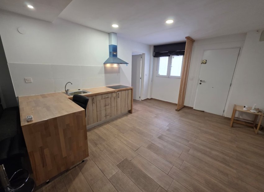 Resale - Commercial - Alicante - Centro