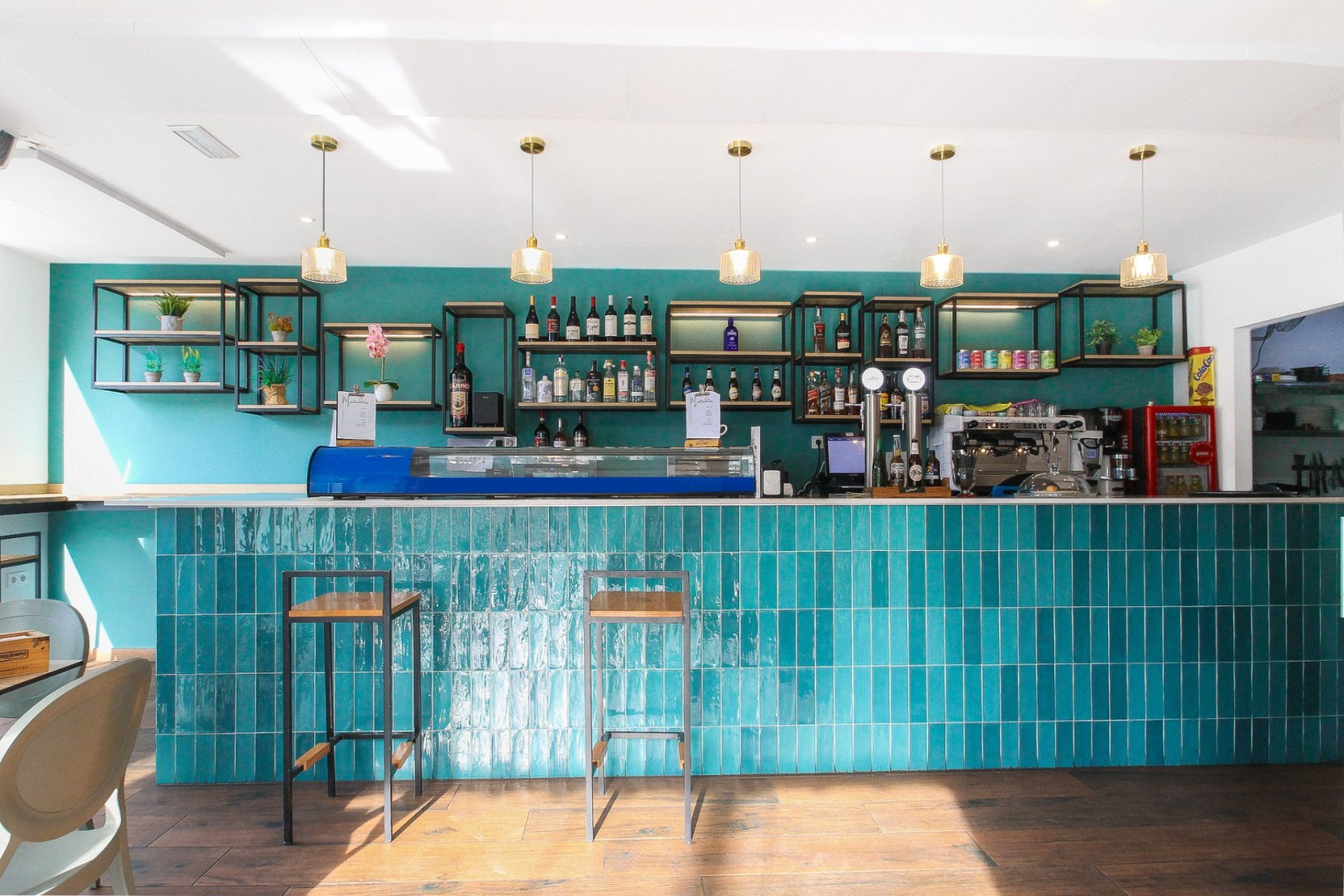 Resale - Commercial - Alicante - Playa San Juan